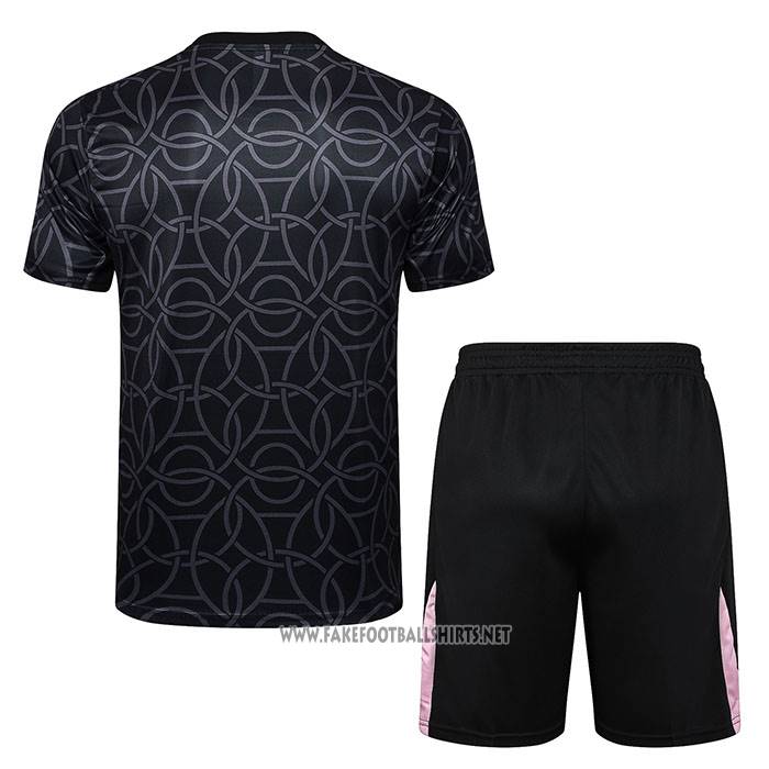 Tracksuit
 Paris Saint-Germain Jordan Short Sleeve
 2024-2025 Black
 - Shorts

